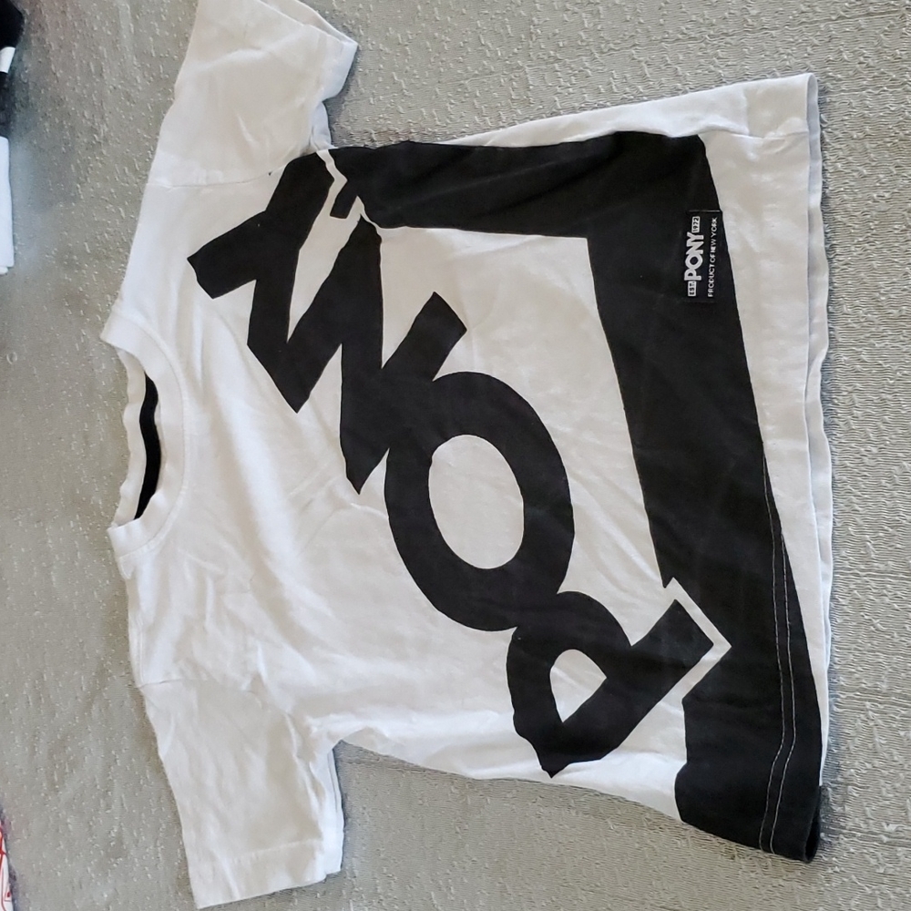 *4 for $18* 100%cotton Pony t shirt 5-6